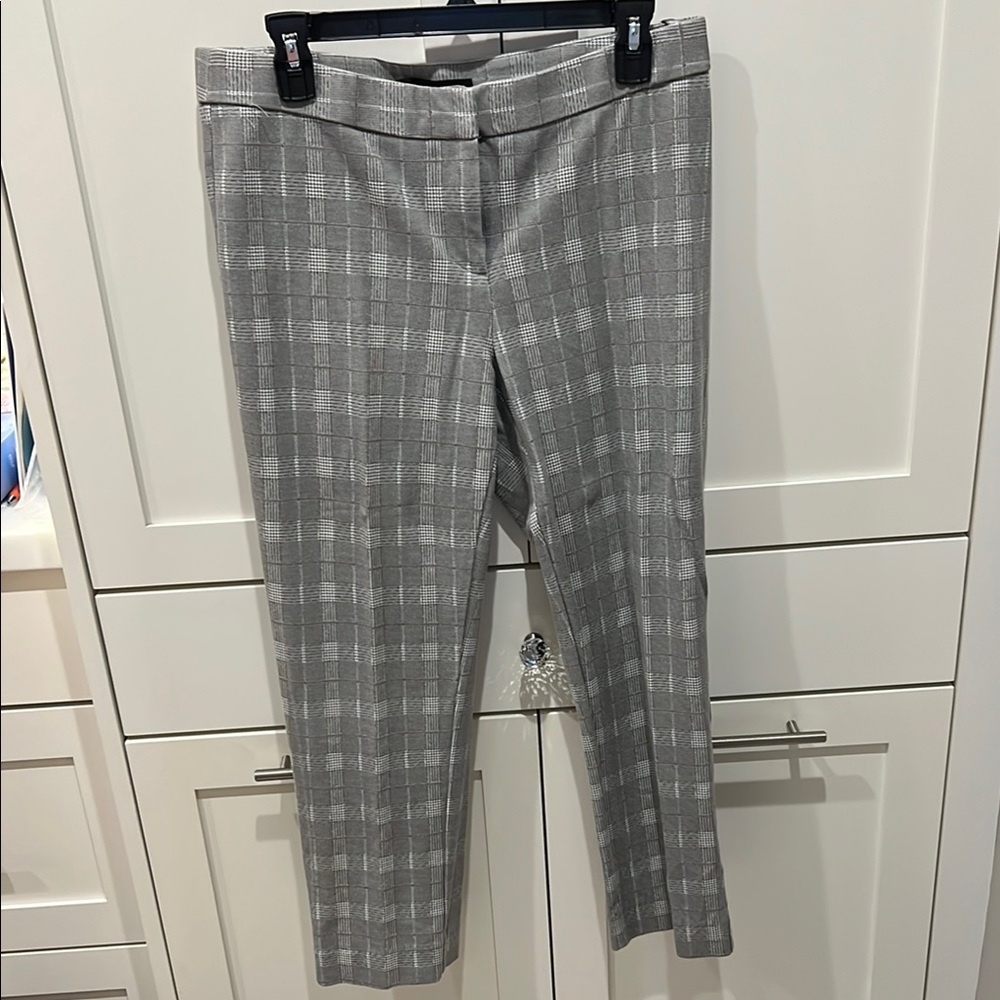 Amanda & Chelsea Checkered Gray Pants